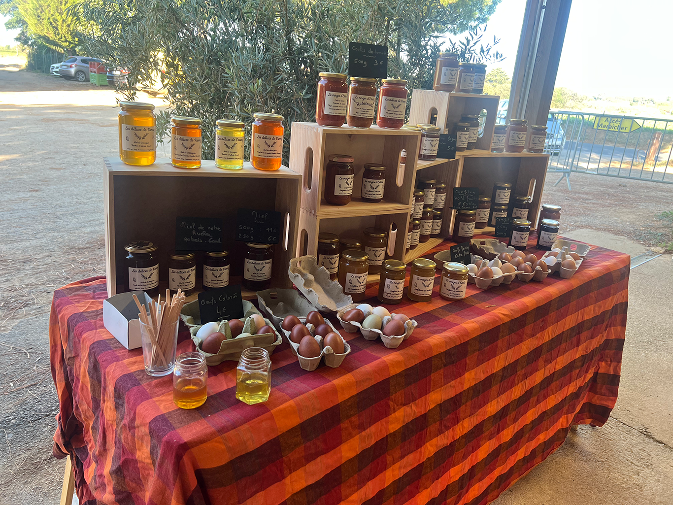 Stand Chez Estela - fruits et légumes frais, partenaire des Délices de Fanny